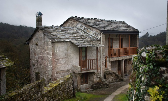 Magros Maison | Maison de campagne "Laxa" avec vue sur les montagnes, terrasse privée et Wi-Fi