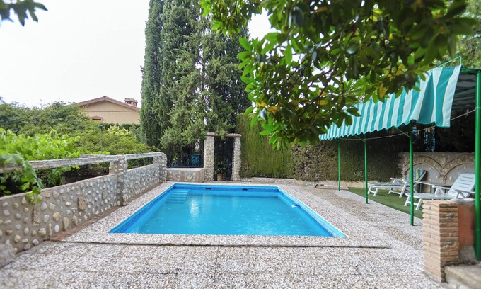 Burunchel Maison | Country House 'Los Rosales' with Private Pool and Private Garden