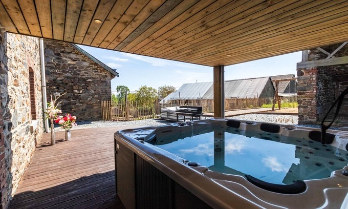 Stoumont Maison | Maison près des cascades de Coo avec jacuzzi