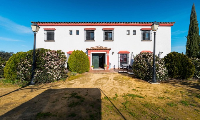 El Ronquillo Maison | Maison de campagne "Puerto Cabero" avec vue sur le lac, terrasse privée et climatisation