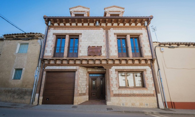 Villabragima Maison | Maison de campagne "Puerta Villa" avec terrasse privée et Wi-Fi
