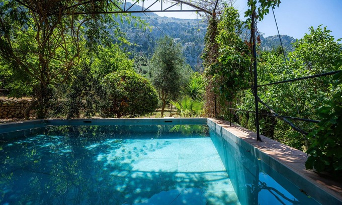 Fornalutx Villa | Maison de campagne "Sa Cabana D'es Vicari" avec vue montagne, piscine privée et Wi-Fi