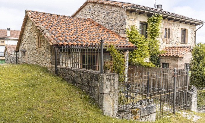 La Rad Maison | Maison de campagne "Villamoronta" avec vue sur les montagnes, terrasse privée et Wi-Fi