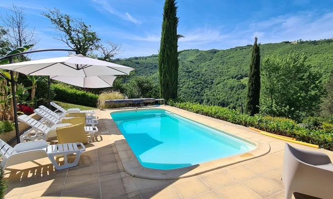 Vieillevie Maison | Maison de campagne avec piscine dans la vallée du Lot