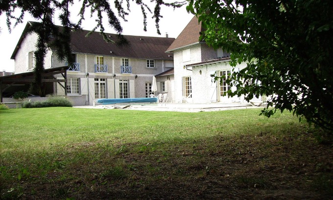 Bonnelles Maison | Maison de campagne avec piscine fitness billard baby-foot ping-pong badminton