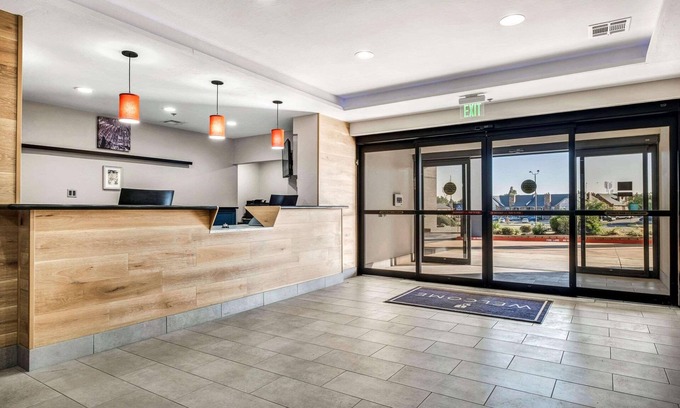 Central Oklahoma City Hôtel | Country Inn & Suites by Radisson, Oklahoma City at Northwest Expressway, OK