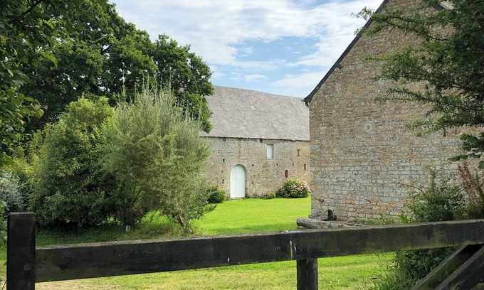 Picauville Maison | Manoir de campagne dans la presqu’île du Cotentin sites historiques marais mer