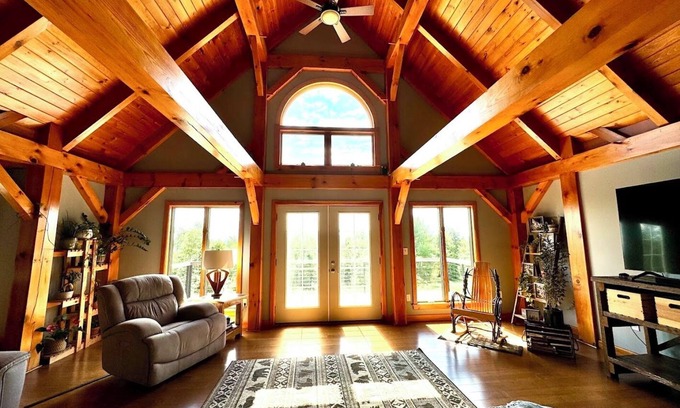 Candor Maison | Country Timber Frame Home