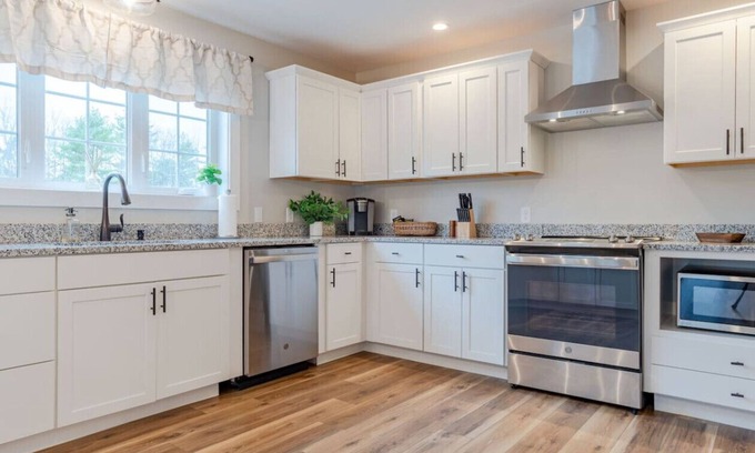 Gorham Appartement | Countryside Oasis: Charming 1BR Farmhouse Getaway