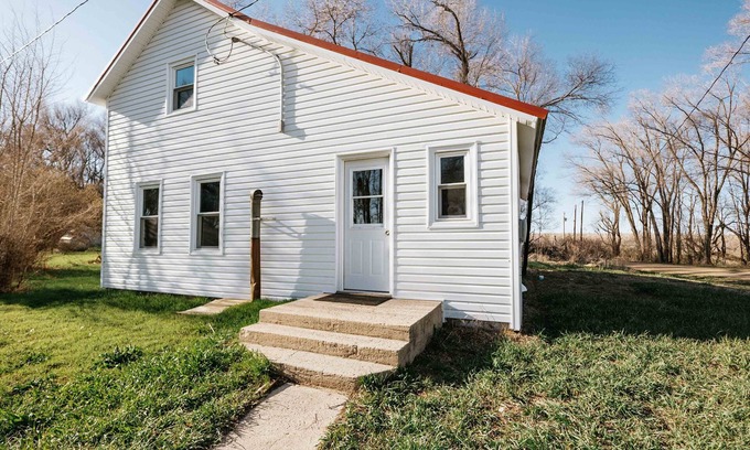 Mills Cabine | County Line Cabin by Beth