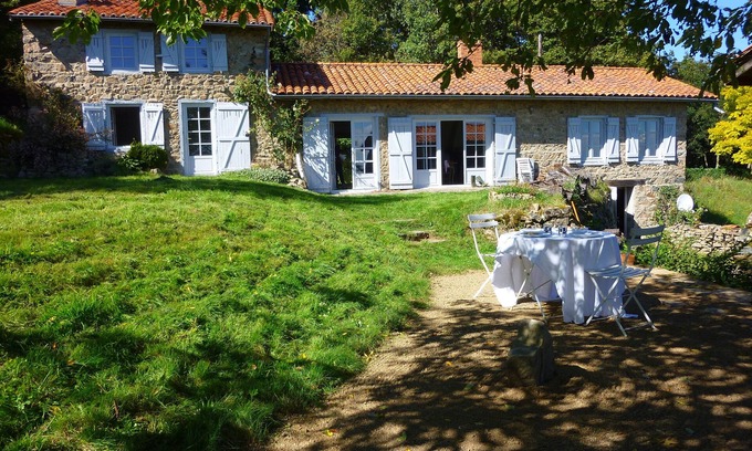 Cherier Cottage | Couples et familles, Montagne et vignobles, Arboretum, Coeur de nature