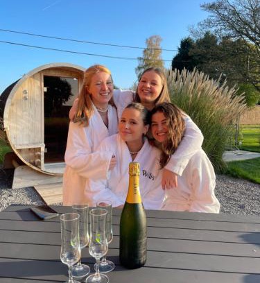 Remicourt Maison | Cour 44 - Gite de charme avec sauna et jacuzzi