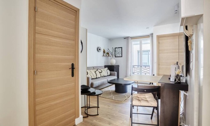 Gambetta Appartement | Courbevoie : Superbe Appartement 2BR/6P