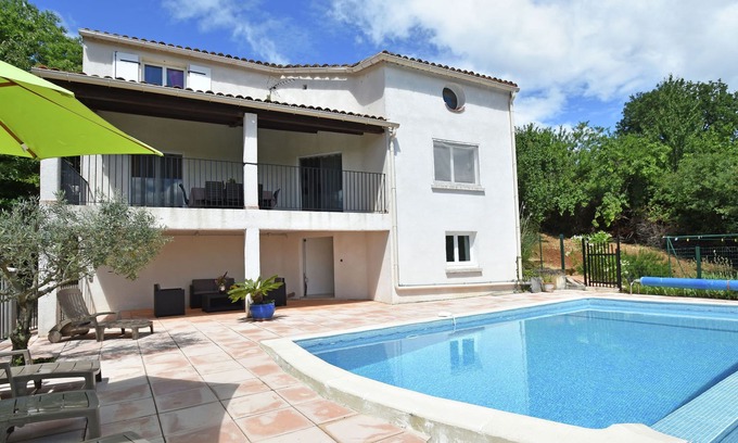 Courry Villa | Villa paisible avec piscine privée