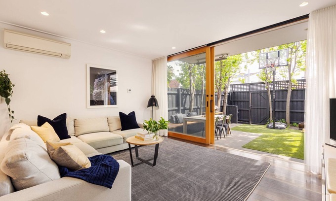 Cremorne Maison | Courtside in Cremorne
