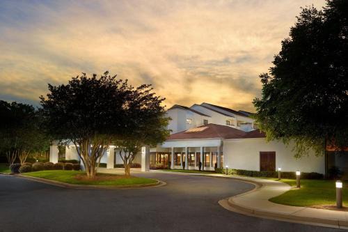 Buford Highway Hôtel | Courtyard by Marriott Atlanta Executive Park/Emory