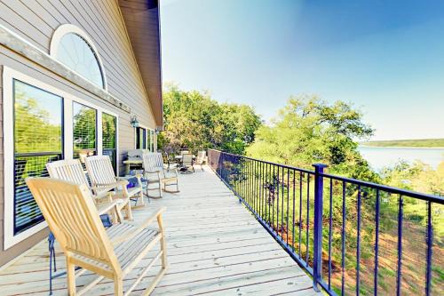 Spicewood Maison | Coventry Casa