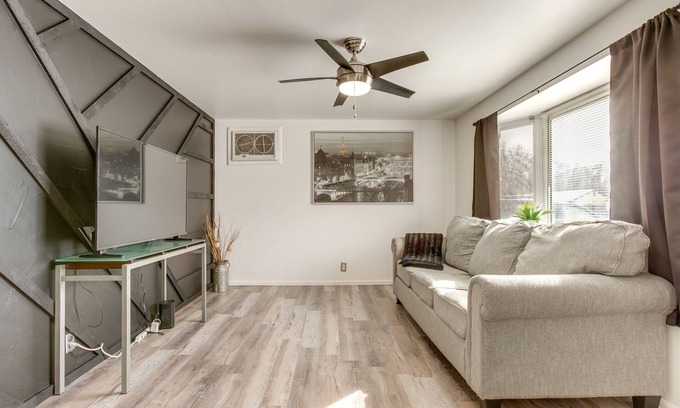 Sheridan Maison | Covered Patio, Gas Grill & Yard: Sheridan Home!