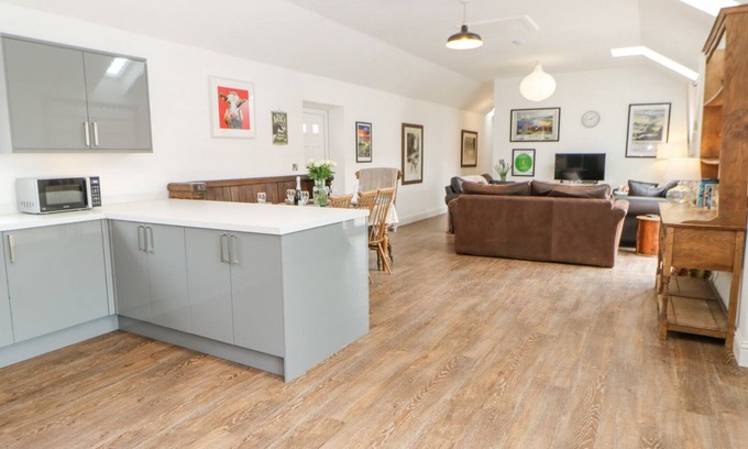 Thirsk Maison | COW CORNER, family friendly, with a garden in Northallerton