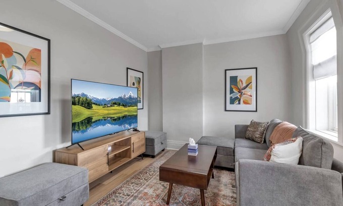 Front Park Appartement | Cozy 1 Bed in Historic Mansion