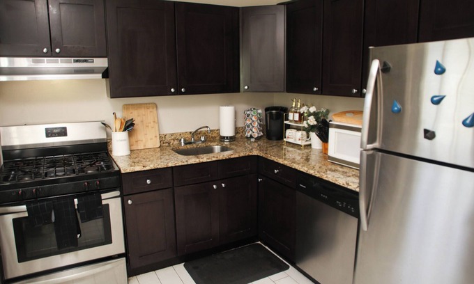 East Brunswick Appartement | Cozy 1-bedroom apartment in enjoyable East Brunswick with WiFi, FREE PARKING.
