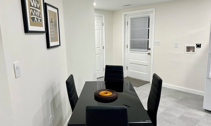 Rosaryville Appartement | Cozy 1-bedroom apartment in brilliant Cheltenham with WiFi, AC
