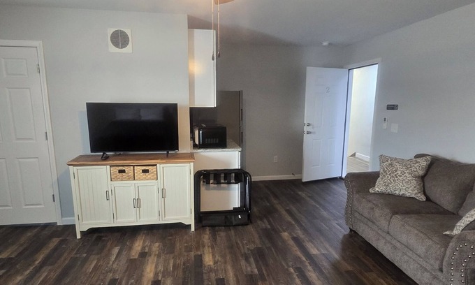 Cottonwood Appartement | Cozy 1-bedroom apartment in serene Cottonwood with WiFi, AC
