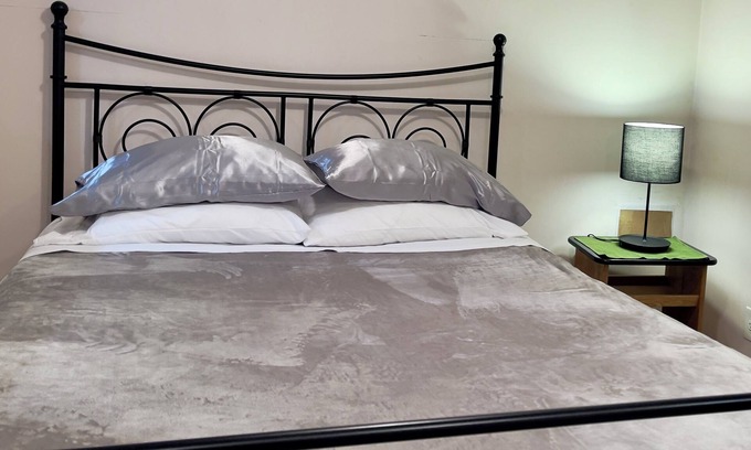 Upper Brookville Appartement | Cozy 1-bedroom apartment with AC, WiFi