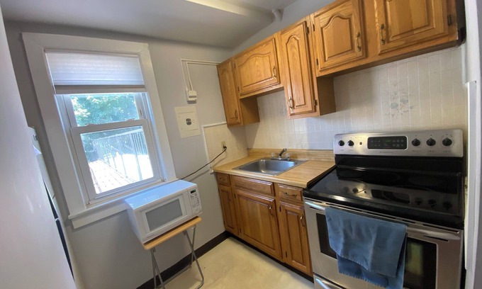 Allentown Appartement | Cozy 1-bedroom apartment in serene Allentown with AC