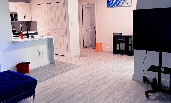 North Arlington Appartement | Cozy 1-bedroom apartment in Arlingtons Entertainment District