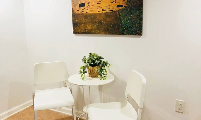Kingman Park Maison | Cozy 1 chambre Apt de la maison historique de Cap Hill, pour 5 personnes, parking gratuit sur place