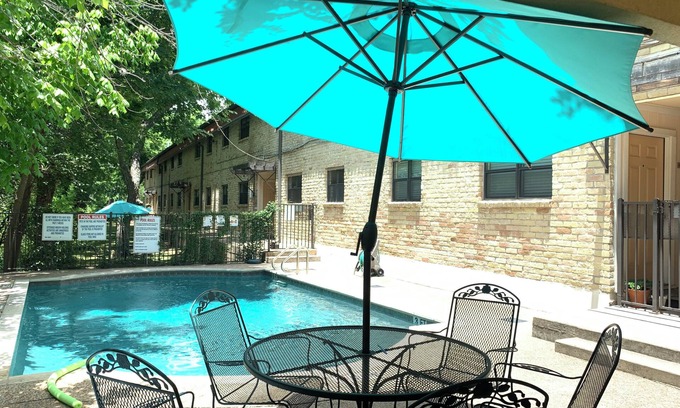 Hyde Park Copropriété | Cozy 1-bedroom condo in central Austin with WiFi