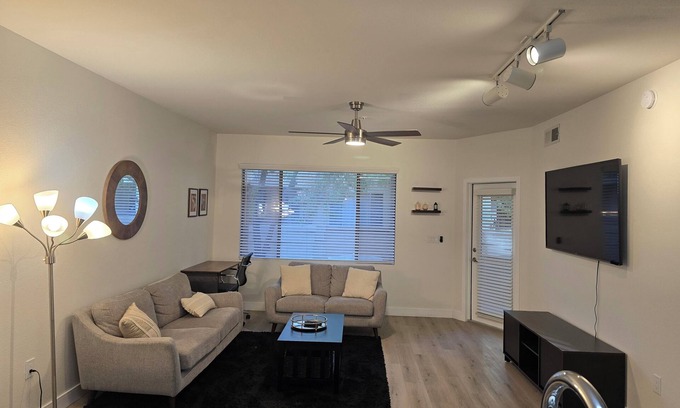 Paradise Valley Village Copropriété | Cozy 1-bedroom condo in North Phoenix