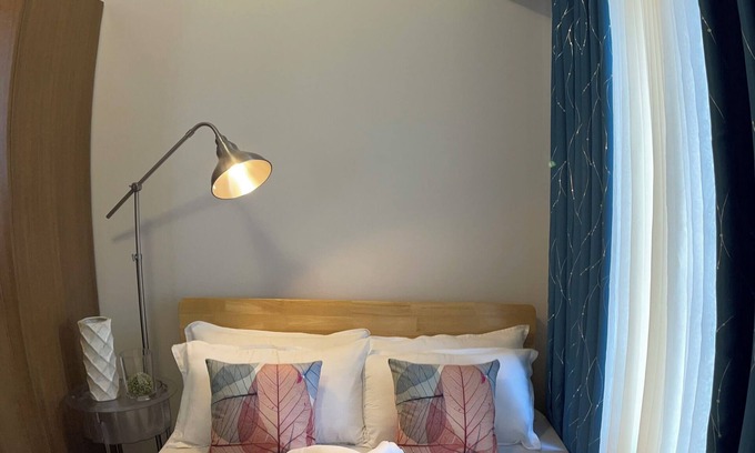 Ermita Copropriété | Cozy 1-bedroom condo near UP Manila, US EMBASSY and St. Luke's Medical Center