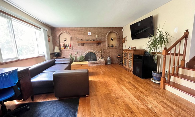 St. Catharines Maison | Cozy 1-bedroom in house with WiFi, AC in enchanting St. Catharines