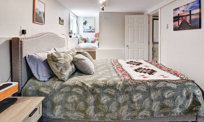 Heritage Downtown Maison | Cozy 1-BR suite with ocean views, full kitchen, projector, and garden