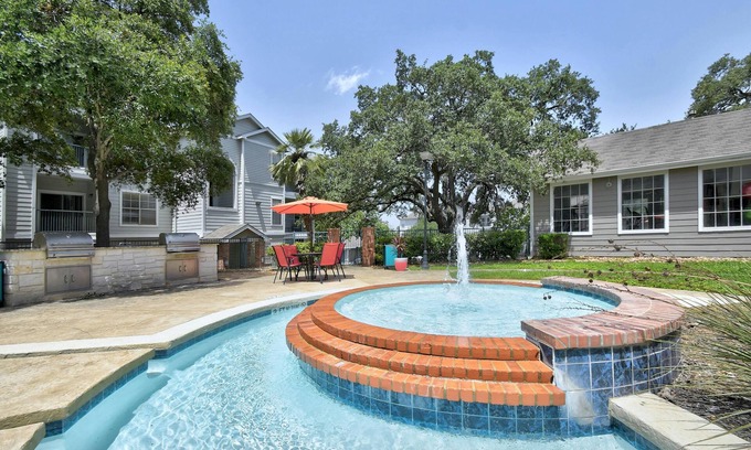 North San Antonio - SAT Appartement | Cozy 1BR/1BTH Charming Urban Retreat W/Pool