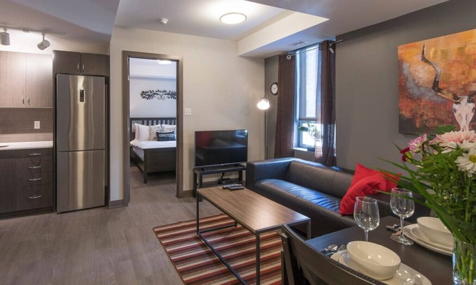 Downtown Ottawa Appartement | Cozy 1BR Apt with Skyline Views near Peace Tower