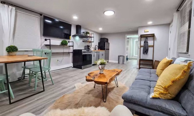 Revere Maison | Cozy 1BR Retreat Near Revere Beach & Boston