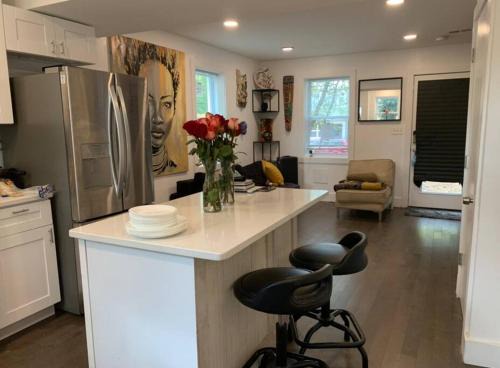 Northeast Appartement | Cozy 2/1.5 Getaway in Lily Ponds