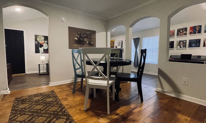Waterloo Maison | Cozy 2 Bd Cottage in Lake Greenwood Community