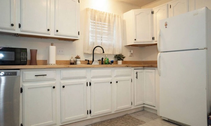Westerly Appartement | Cozy 2 Bed 1 Bath Near Downtown & Beaches