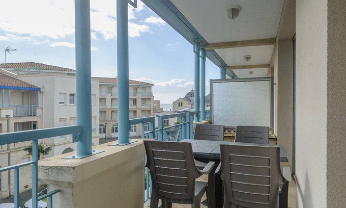 Quartier du Casino Appartement | Charmant T2 Bis avec Aperçu Mer, Piscine, Parking Privé à 100m Plage - Châtelaillon-Plage