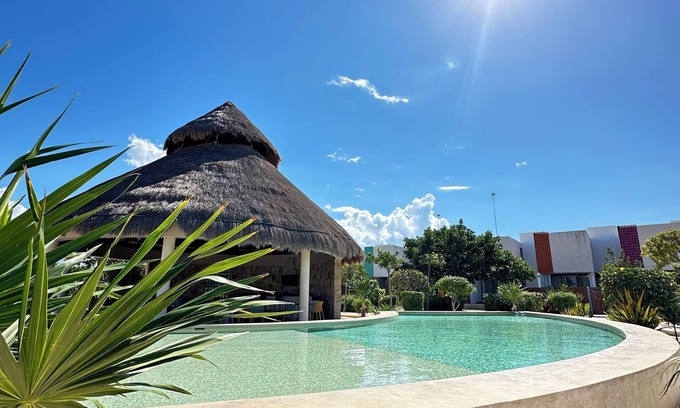 Chicxulub Puerto Maison | Cozy 2-bedroom townhome in enchanting Chicxulub with WiFi, private pool