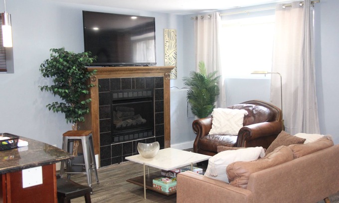Grand Boulevard Appartement | Cozy 2b2ba: 15 min Bus Downtown, 7min to UChicago, Bike to Lake
