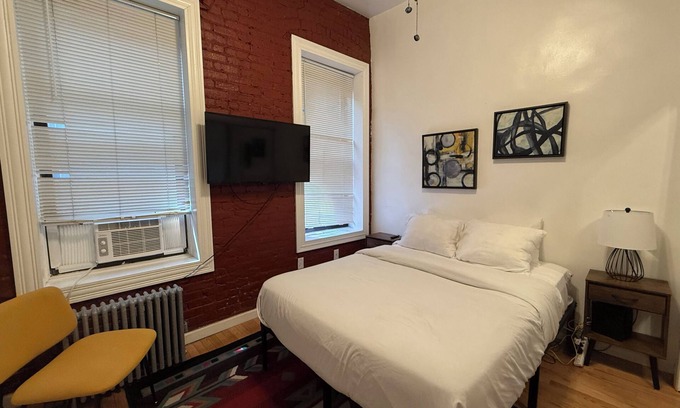 Little Italy Copropriété | Cozy 2BR Apt in LES/Steps to Soho&Chinatown