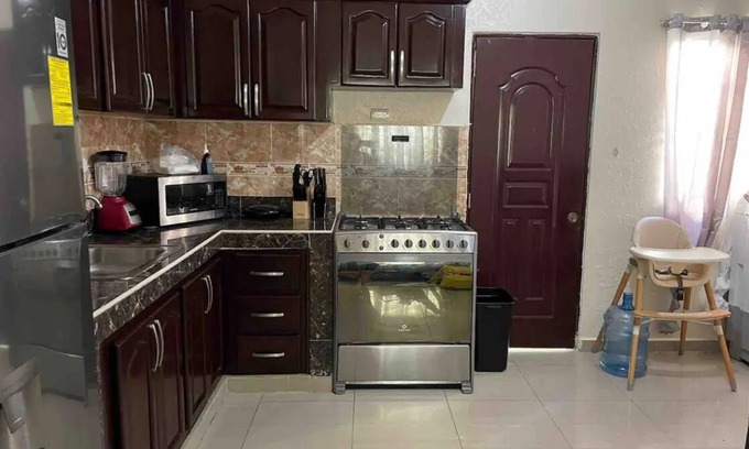 Bani Maison | Cozy 3-bedroom apartment with WiFi, in Bani pet friendly
