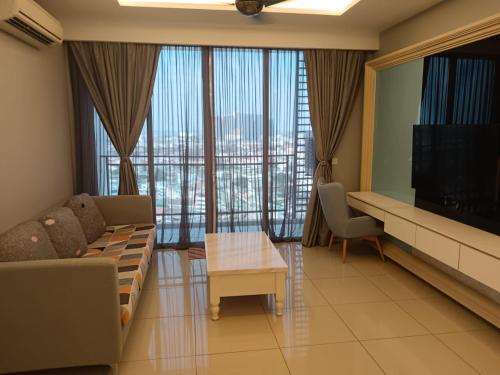 Bunga Paya Pantai Appartement | Cozy 3-bedroom Apartment with Swimming Pool
