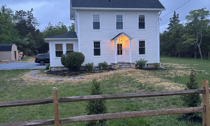 Ocean View Maison | Cozy 3-Bedroom Farmhouse Near the Jersey Shore!