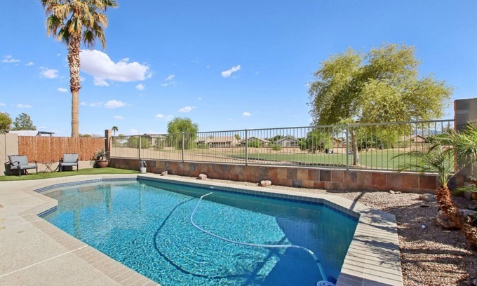 Coldwater Springs Maison | Cozy 3 bedroom home with private heated pool on a golf course with mountain view